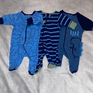 3 - Gerber Baby long-sleeve footed pajamas size NewBorn